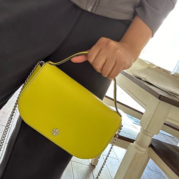 New Tory Burch EMERSON TOP HANDLE CROSSBODY TUSCAN YELLOW - Picture 8 of 10